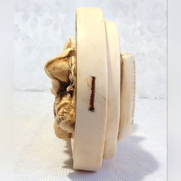 Vintage 1776-1976 Bicentennial Coin Bank - Picture 17 of 17